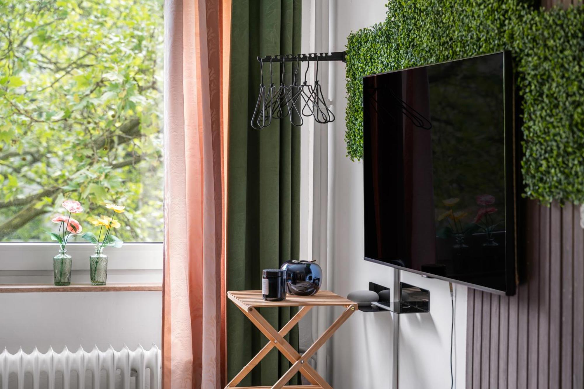 Urban Jungle Studio Apartment Offenbach del Meno Exterior foto